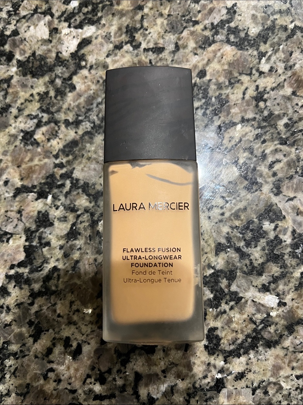 Laura Mercier Flawless Fusion Ultra-Longwear Foundation - 2N2 Linen